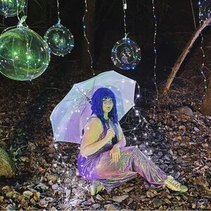 Meet your Posher, Caitlin